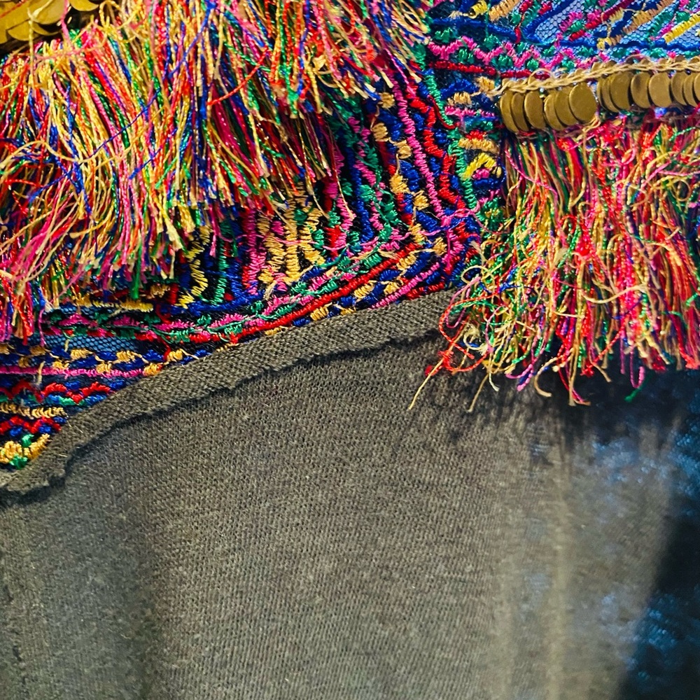 Embellished Tank Top - Picture 3 of 5